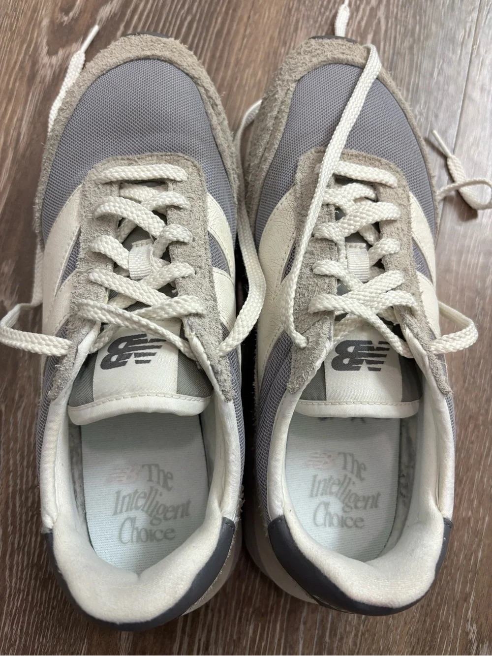 New Balance 370 NB Grey Beige Unisex men’s size 9.5 women’s Size 11.